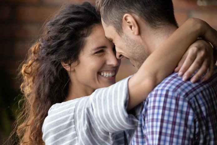 7-Signs-A-Gemini-Woman-Is-In-Love-4
