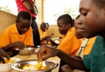 A/R: School feeding caterers lay down tools after regional minister’s snub