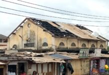 W/R: STMA stops NDC parliamentary candidate from fixing dilapidated roofing of Sekondi market