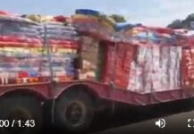 V/R: Mahama presents first batch of relief items to flood victims