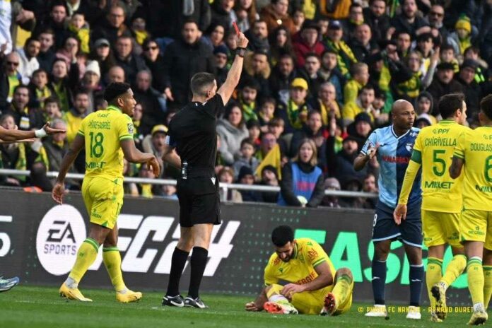 Dede Ayew red card