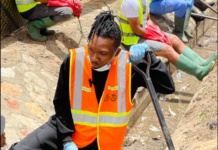Article Wan joins Buz Stop Boys to clean Accra