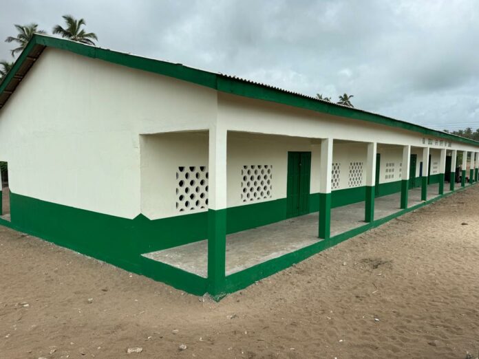 Jomoro school2