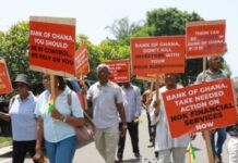 Locked-up investment holders’ forum pickets Finance Ministry Wednesday, June 5