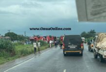 Kumasi bound VIP bus overturns at Teacher Mante, causing gridlock on highway