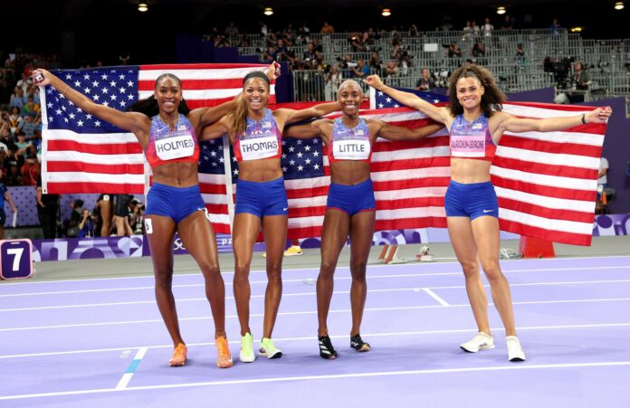 US 4 by 100m team
