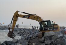 Residents of Gbegbeyise welcome construction of sea defence wall by Works Ministry