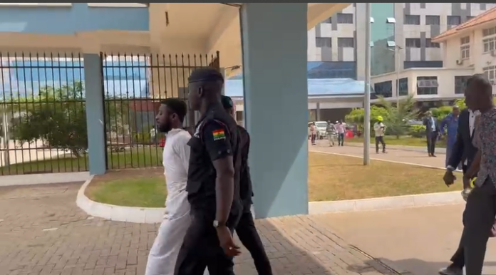 Windscreen man arrest Parl