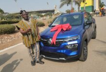 Man who walked from Kumasi to Accra for Mahama’s swearing-in gifted brand new car