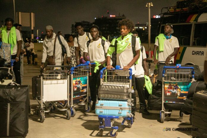 Black Satellites travel