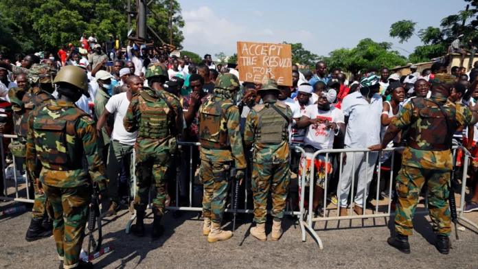 Soldiers at polling centre - voting