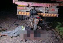 28-year-old motor rider dies after ramming into a stationary tipper truck