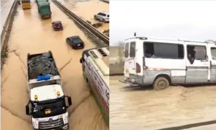 flood on pokuase-nsawam road