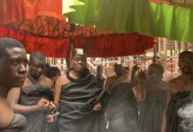 Juaben Manhene Nana Otuo Siriboe mourns with Asantehene