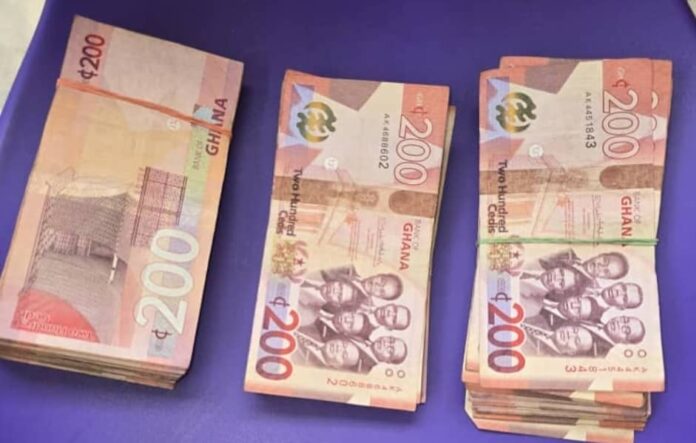Money, cash, cedis