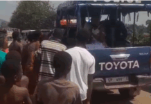 3 arrested for stealing sardines from accident truck on Accra – Kumasi highway