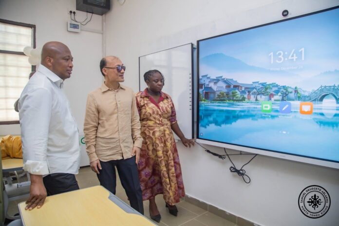 Smart classroom - STEM (4)