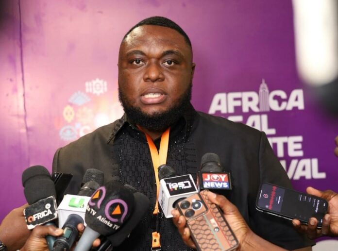AREF - Desmond Kwesi Oteng