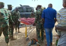 Soldiers on border patrol rescue accident victim in Widana