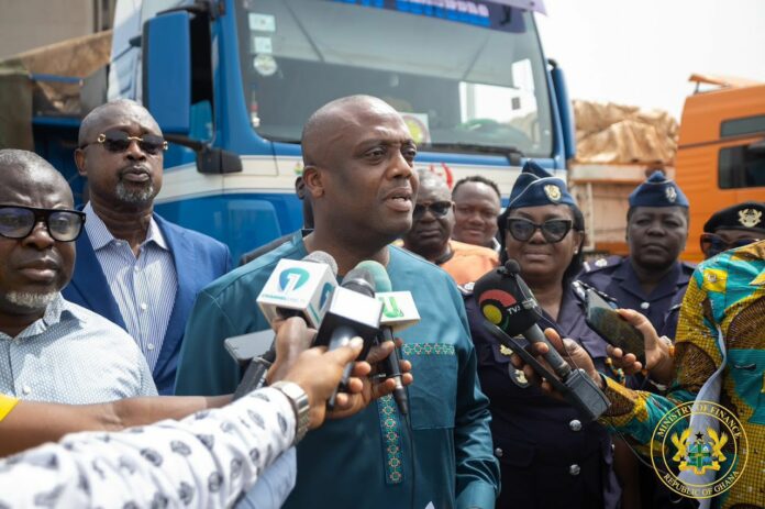 customs impound truck