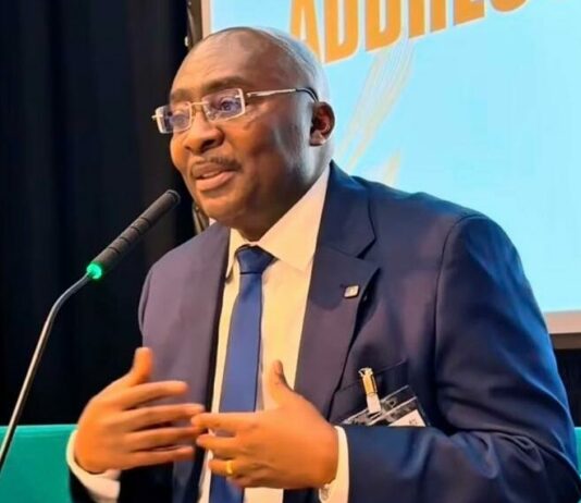 Ghana’s democracy under attack – Bawumia accuses Mahama of ‘sacrificing free speech for political convenience’