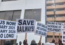 Railway workers picket Transport Ministry again after one week of non-payment of salary arrears