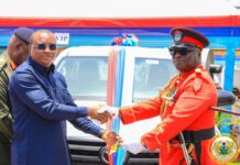 Deputy Defence Minister commends outgoing Force Sergeant Major for dedication to duty