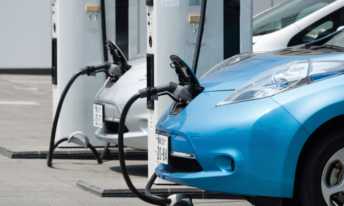 electric-cars-charging1500x900