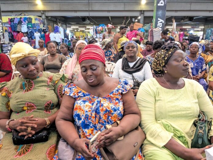 Kumasi Market women (1)