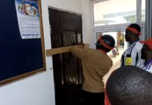 Irate youth in Walewale lock Municipal Coordinating Director out of office