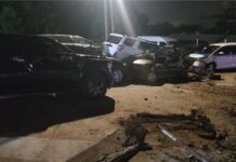 Ashanti Region: 15 cars destroyed after fuel tanker crashes into garage at Ridge, Kumasi