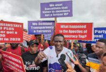 Angry NPP members in Tarkwa-Nsuaem demand cancellation of polling station elections
