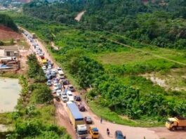Western Region: Unannounced rumble strips installation causes huge traffic, renders commuters stranded