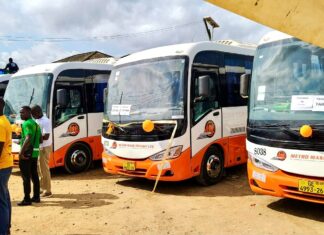 Western Region receives 11 new Metro Mass buses to boost public transport services