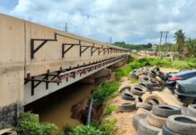WR: Bridge at Apremdo on Takoradi-Agona Nkwanta dual carriageway threatened by activities of washing bay operator