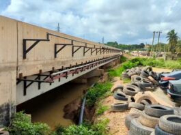 WR: Bridge at Apremdo on Takoradi-Agona Nkwanta dual carriageway threatened by activities of washing bay operator