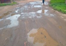 ER: Akuse residents appeal to Government and their MP to fix bad roads in the area