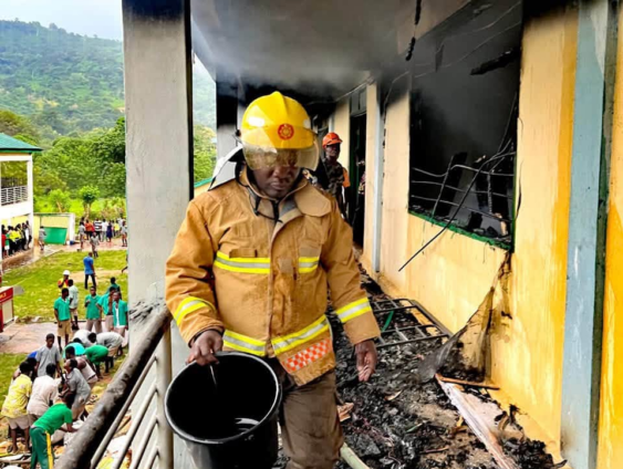 Leklebi SHS fire (5)