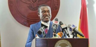 ‘Wokyiri okwaduo a, na w’ayi n’amirika’ – Kissi Agyebeng replies critics over OSP’s capacity to probe AKSA scandal