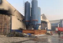 Fire engulfs rubber recycling warehouse in Tema