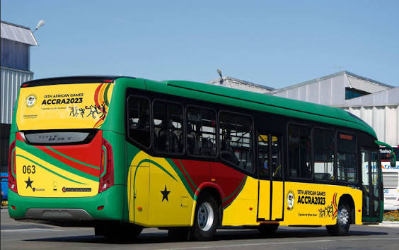 Aayalolo bus