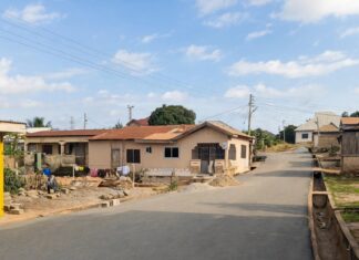 Kumasi: Aboabo Kesse residents resort to open defecation after demolition of only public toilet