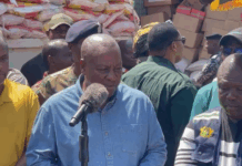 Prez. Mahama presents relief items to Hohoe flood victims