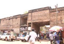 Abandoned Madina market building raises safety concerns as traders continue business